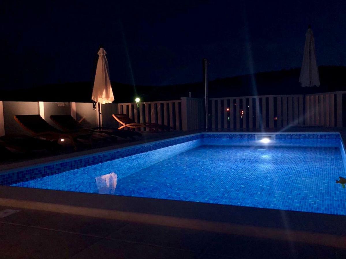 Paradise Brbinj Dış mekan fotoğraf