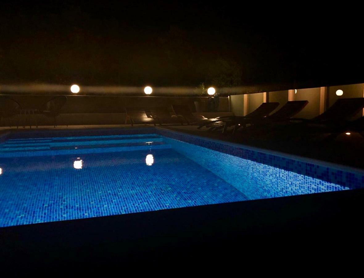 Paradise Brbinj Dış mekan fotoğraf