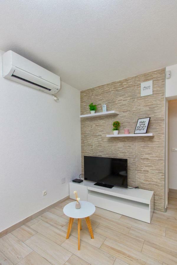 Paradise Brbinj Dış mekan fotoğraf